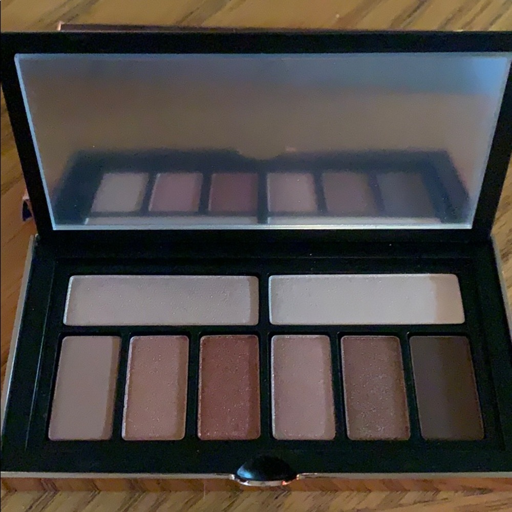 NIB Smashbox+Vladimir cover shot petal metal eye